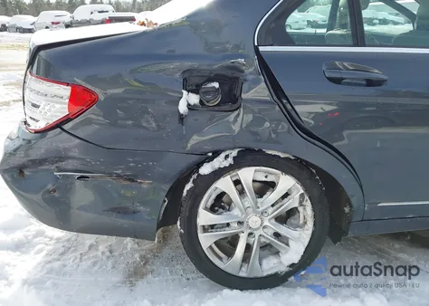 2014 Mercedes-Benz C 300 Luxury 4Matic from USA, damaged, VIN WDDGF8ABXEG247400